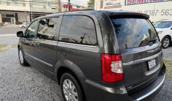 
									CHRYSLER TOWN COUNTRY 2016 full								