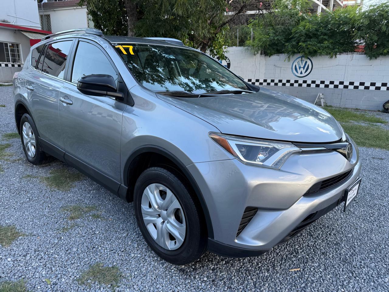 TOYOTA  RAV4 LE 2017