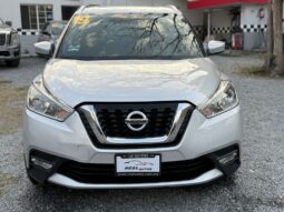 
										Nissan Kicks Advance 2019 full									