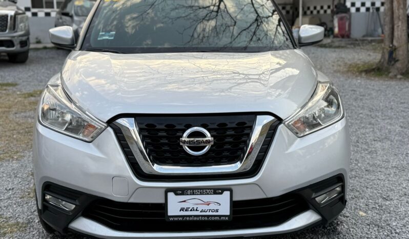 
								Nissan Kicks Advance 2019 full									
