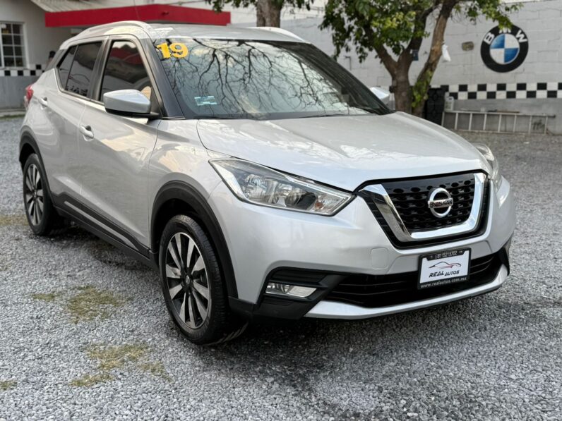 
								Nissan Kicks Advance 2019 full									