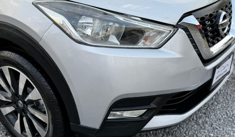 
								Nissan Kicks Advance 2019 full									