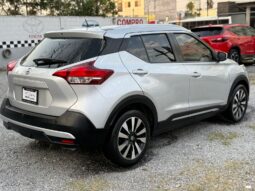
										Nissan Kicks Advance 2019 full									
