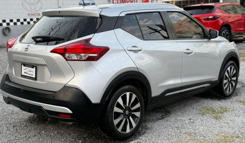 
								Nissan Kicks Advance 2019 full									