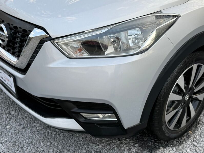 
								Nissan Kicks Advance 2019 full									