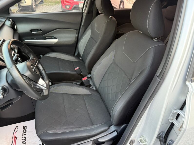 
								Nissan Kicks Advance 2019 full									
