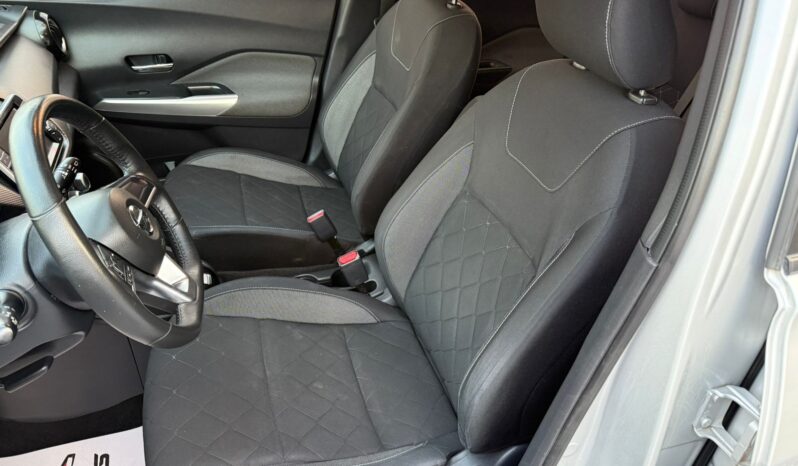 
								Nissan Kicks Advance 2019 full									