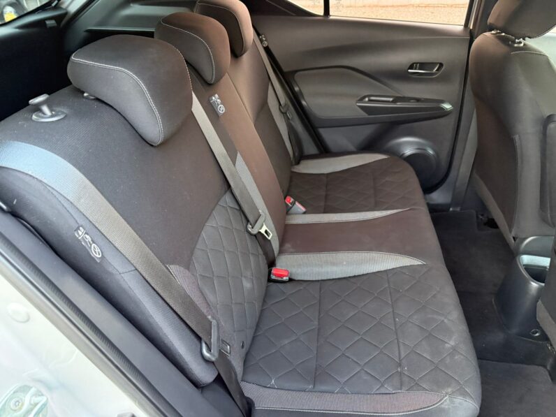 
								Nissan Kicks Advance 2019 full									