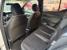 
										Nissan Kicks Advance 2019 full									
