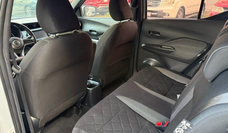 
								Nissan Kicks Advance 2019 full									