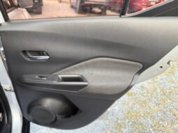 
										Nissan Kicks Advance 2019 full									