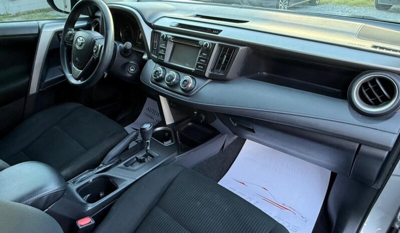Toyota RAV4 LE 2017 full