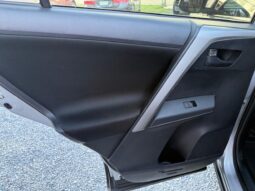 Toyota RAV4 LE 2017 full