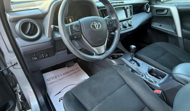 Toyota RAV4 LE 2017 full