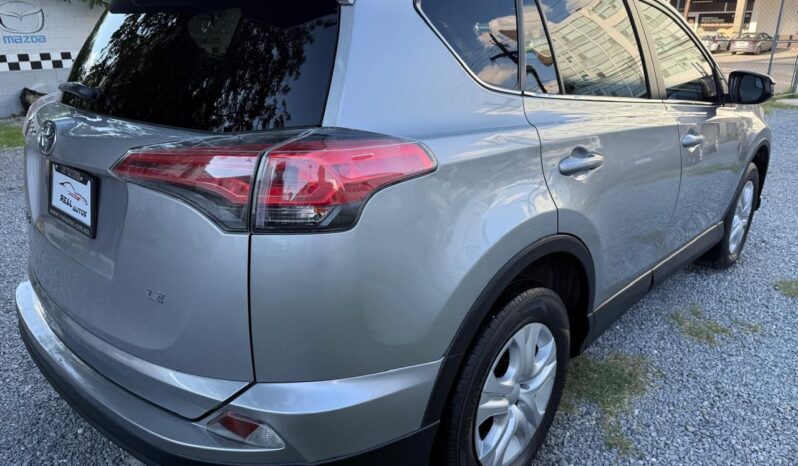 Toyota RAV4 LE 2017 full