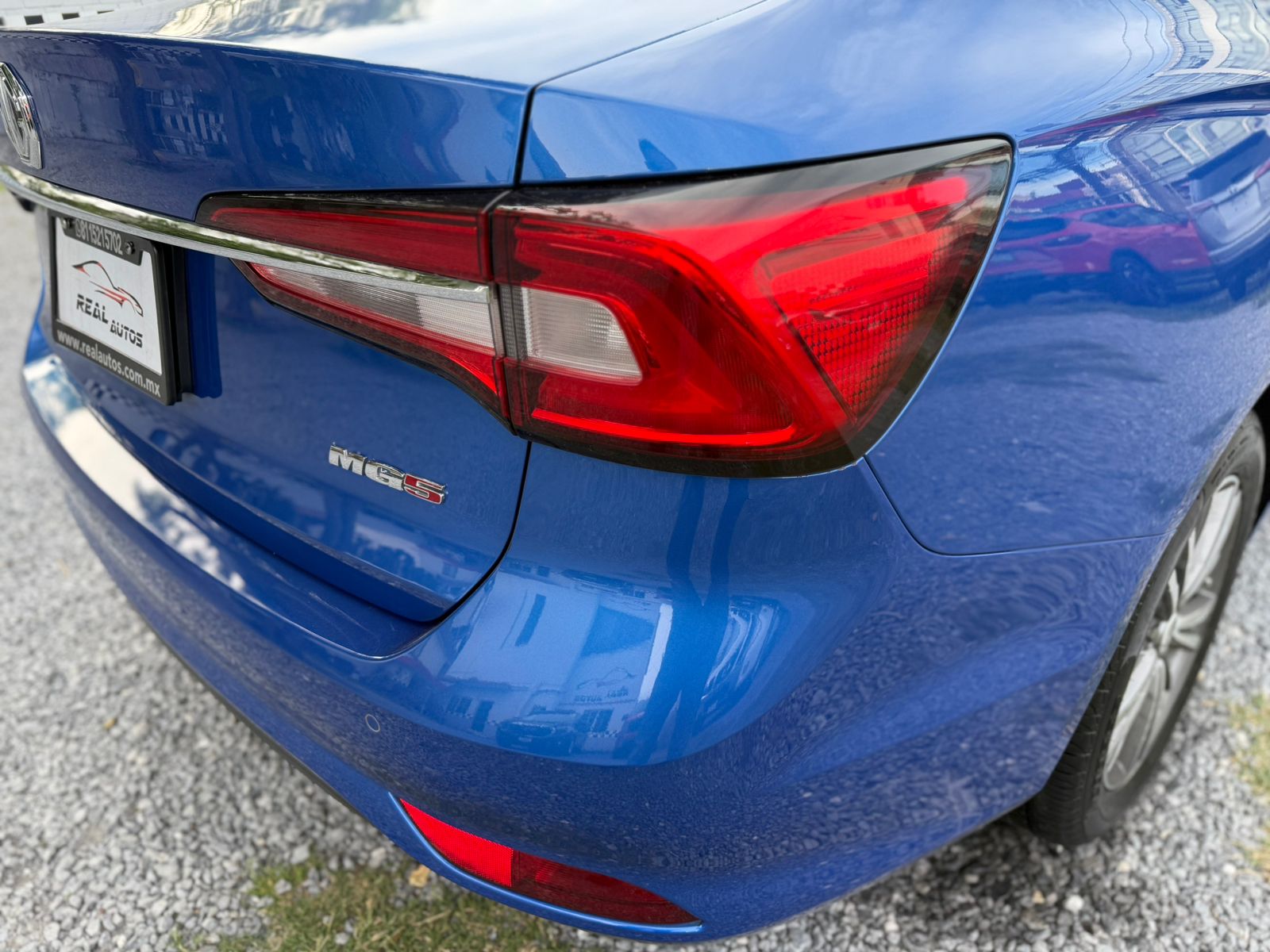 MG MG5 ELEGANCE 2022